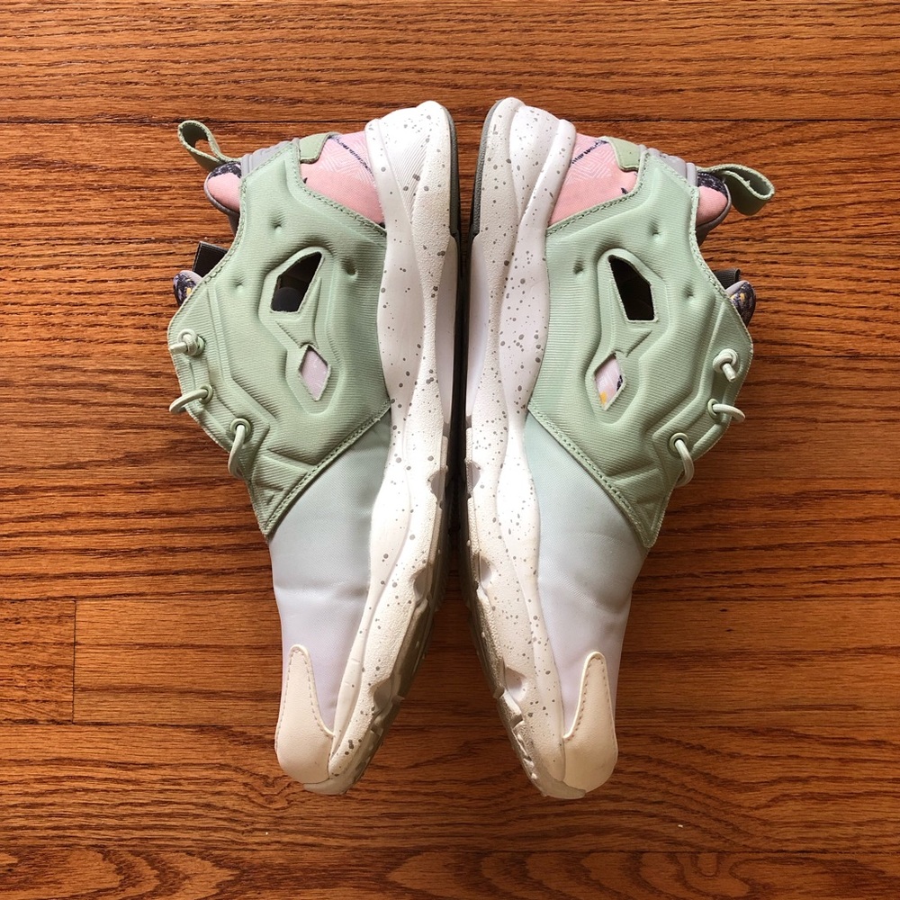 Reebok Furylite Contemporary Sneakers